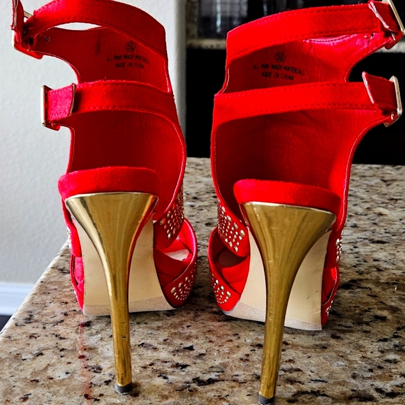 Liliana 5" heels, 3/4" platform, gold rhinestone embellishments & double buckles - Picture 4 of 7